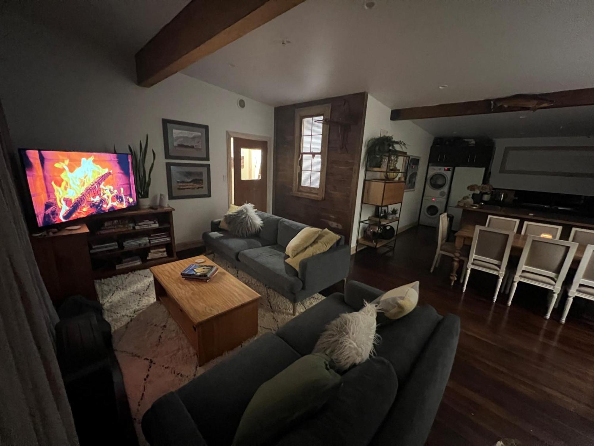 Base Camp Cottage Lago Lago Taupo Esterno foto
